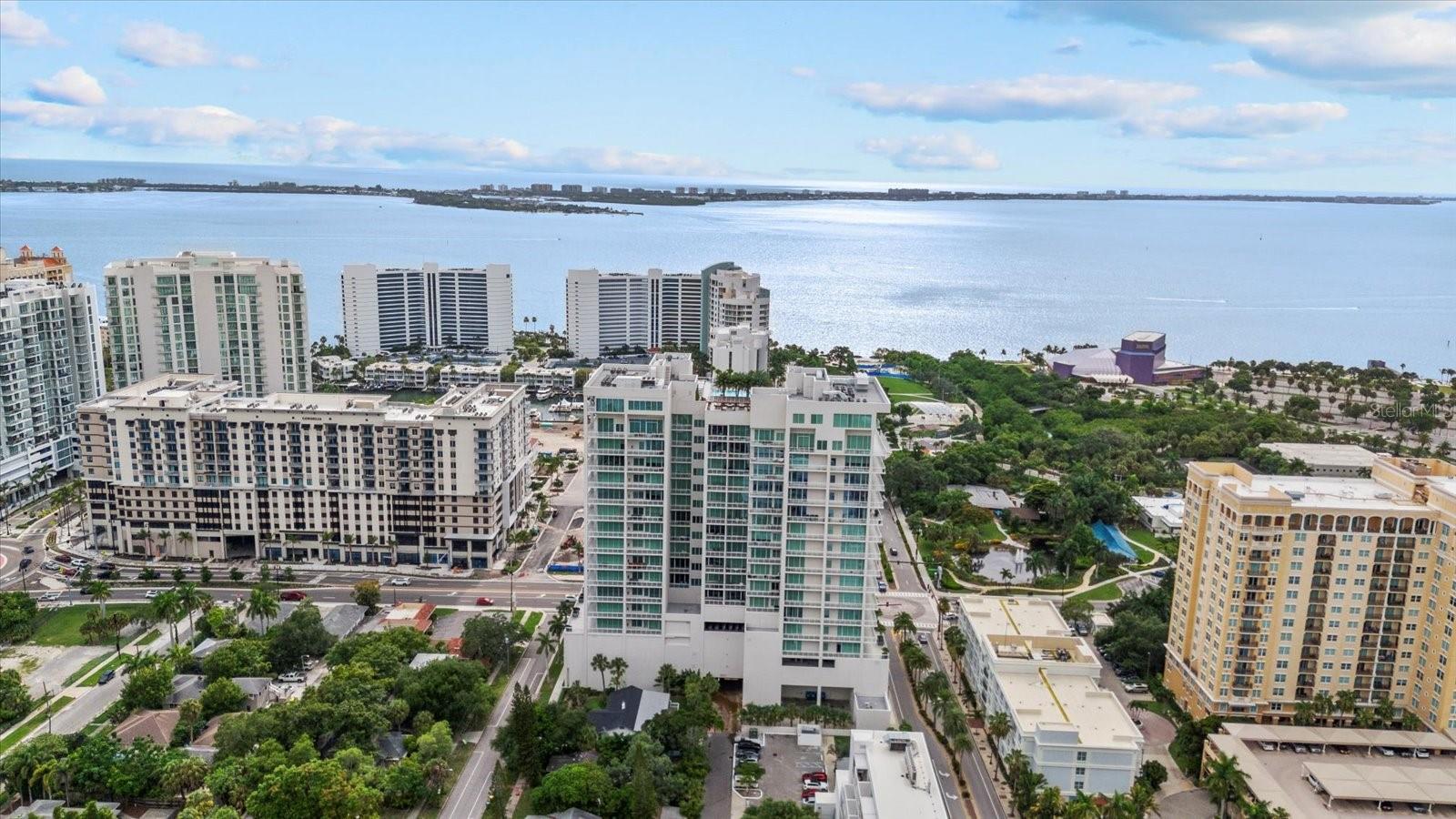 Condominium in SARASOTA, FL - Daniel Dourado