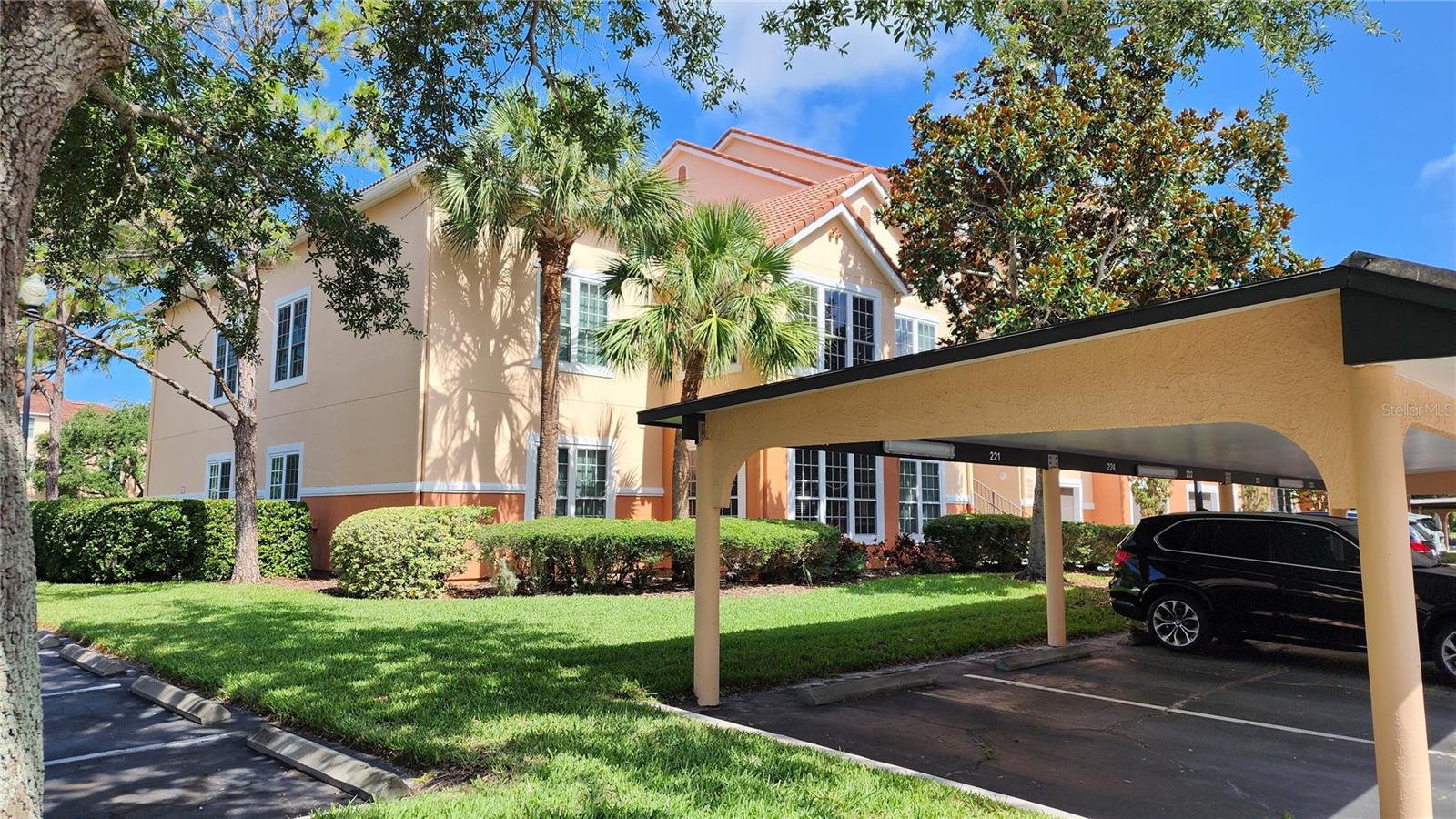 Condominium in SARASOTA, FL - Daniel Dourado