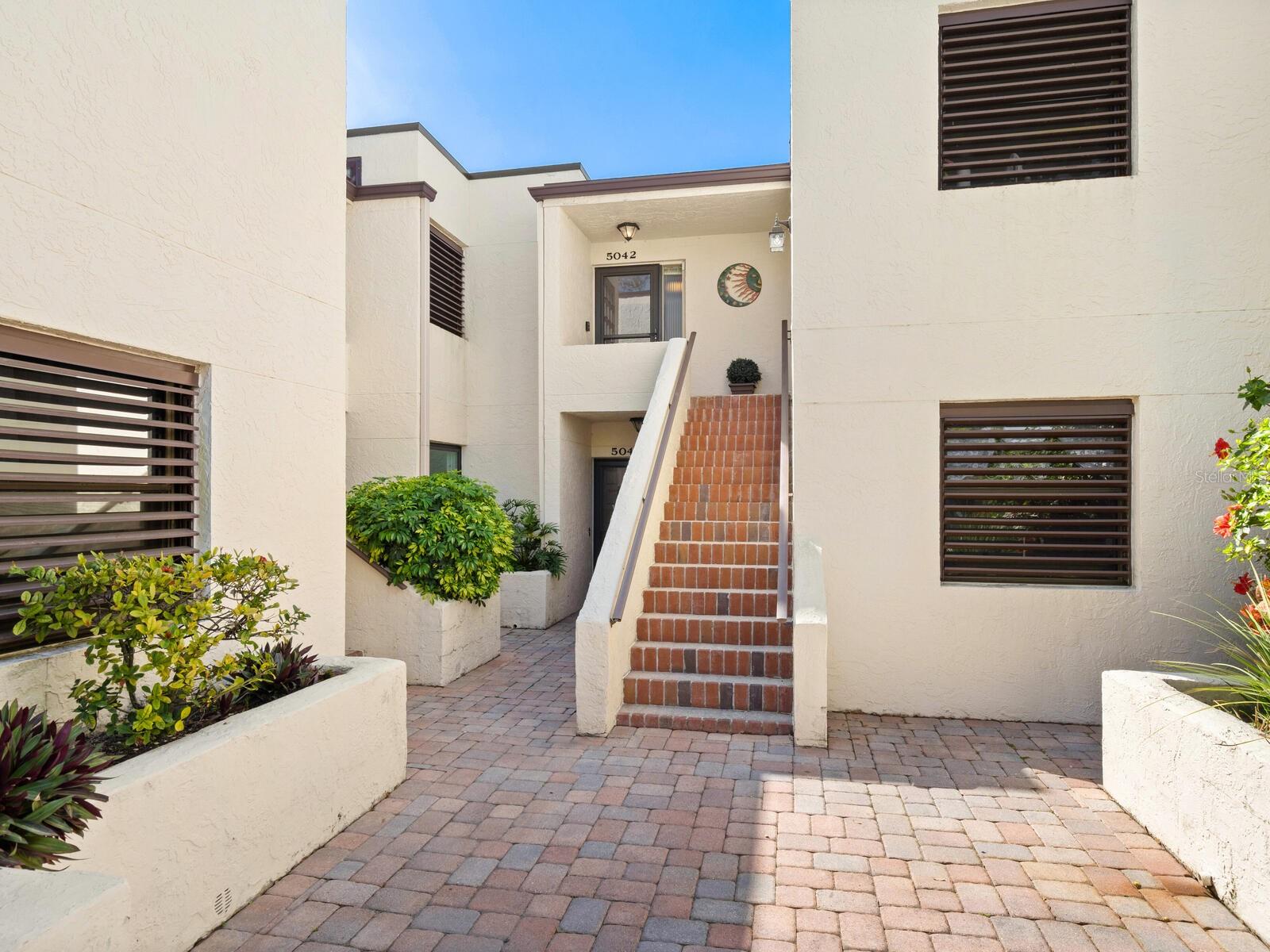 Condominium in SARASOTA, FL - Daniel Dourado