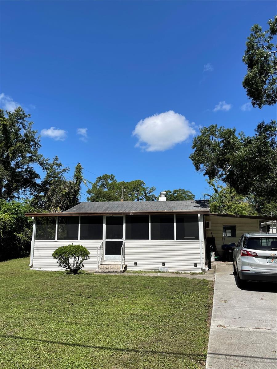 Single Family Residence in SARASOTA, FL - Daniel Dourado