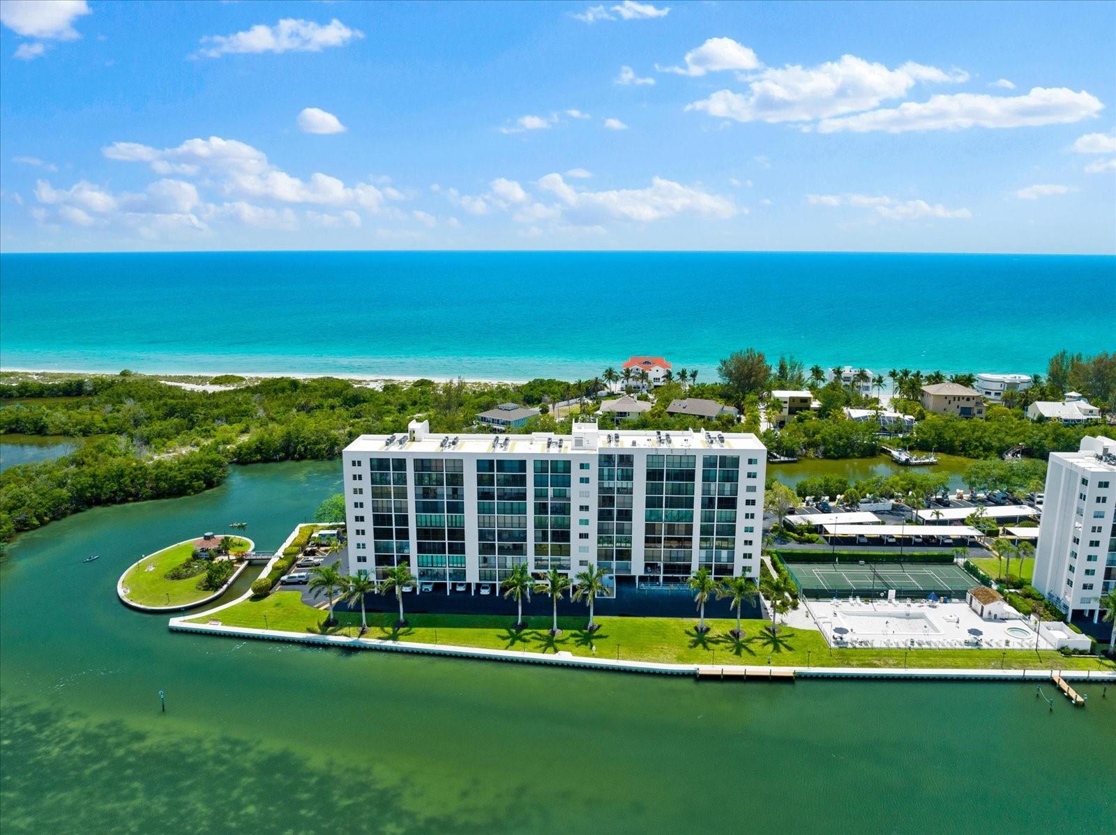 Condominium in SARASOTA, FL - Daniel Dourado