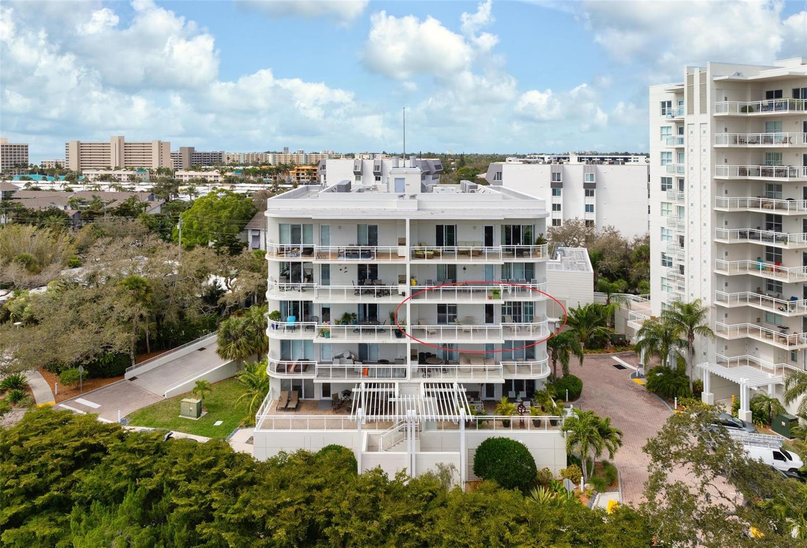 Condominium in SARASOTA, FL - Daniel Dourado