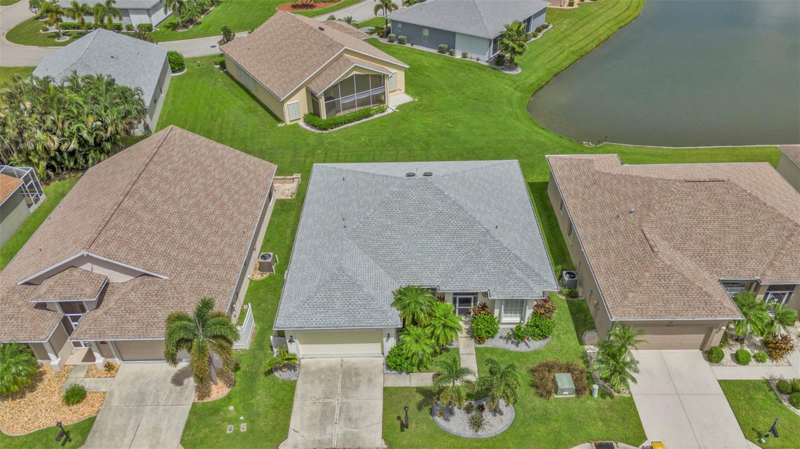 Single Family Residence in PUNTA GORDA, FL - Daniel Dourado
