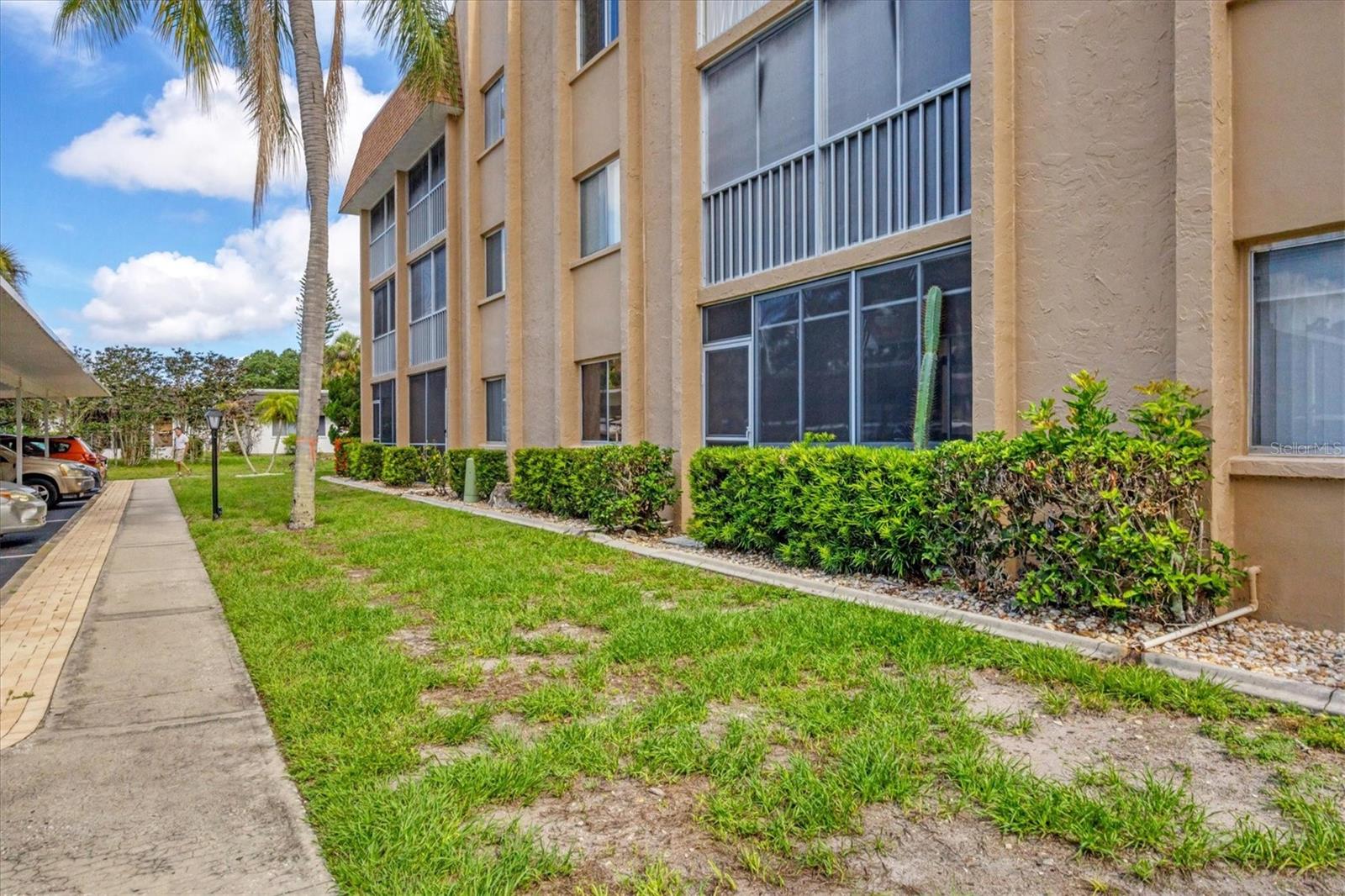 Condominium in SARASOTA, FL - Daniel Dourado