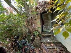 Single Family Residence in SARASOTA, FL - Daniel Dourado