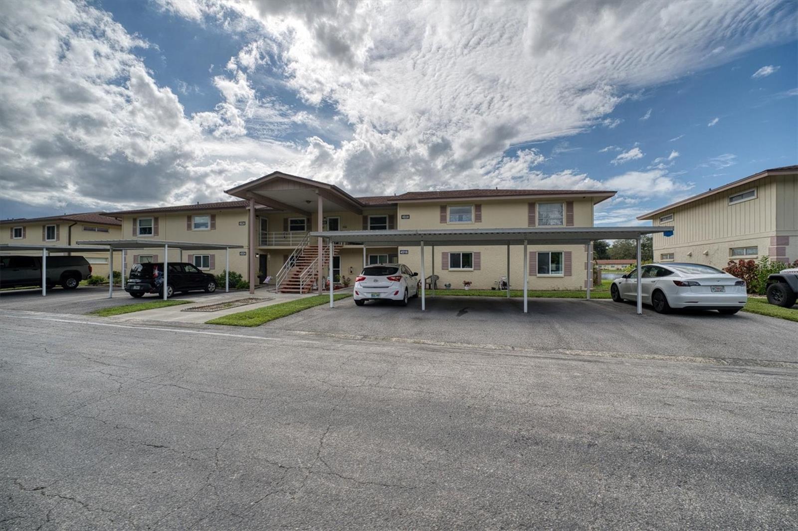 Condominium in SARASOTA, FL - Daniel Dourado