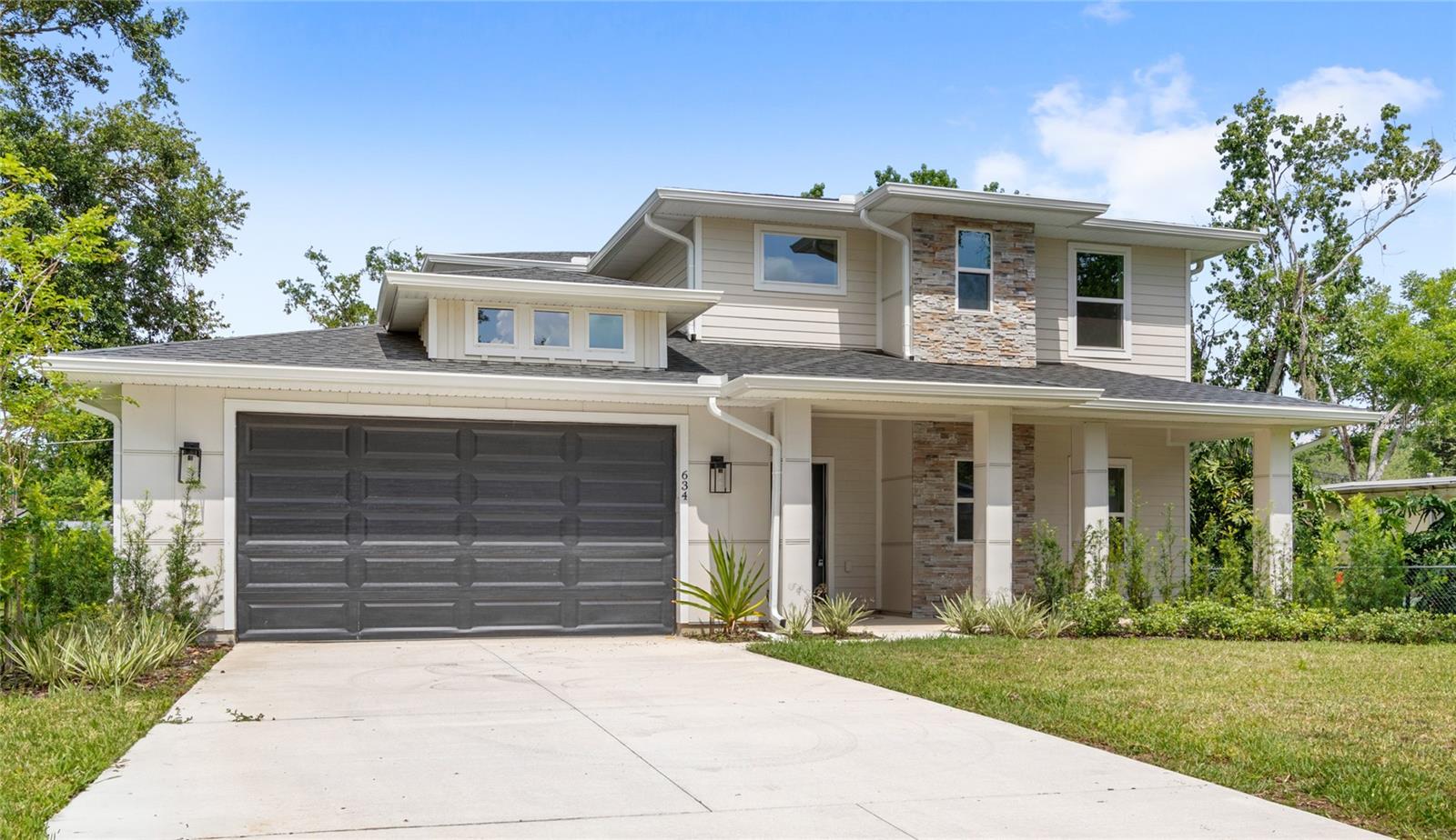 Single Family Residence em WINTER GARDEN, FL - Daniel Dourado