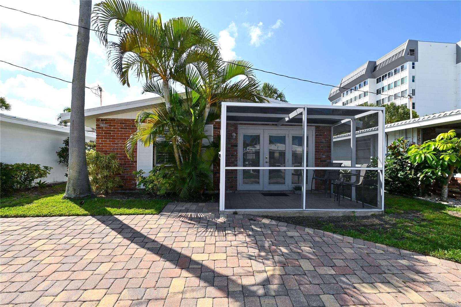 Condominium in SARASOTA, FL - Daniel Dourado