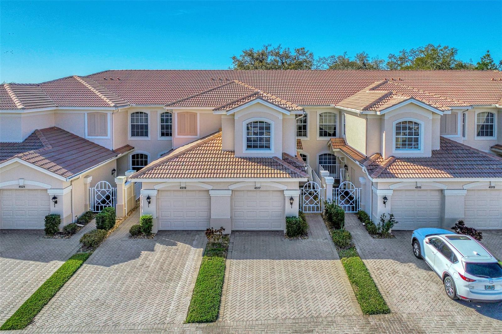 Townhouse in SARASOTA, FL - Daniel Dourado