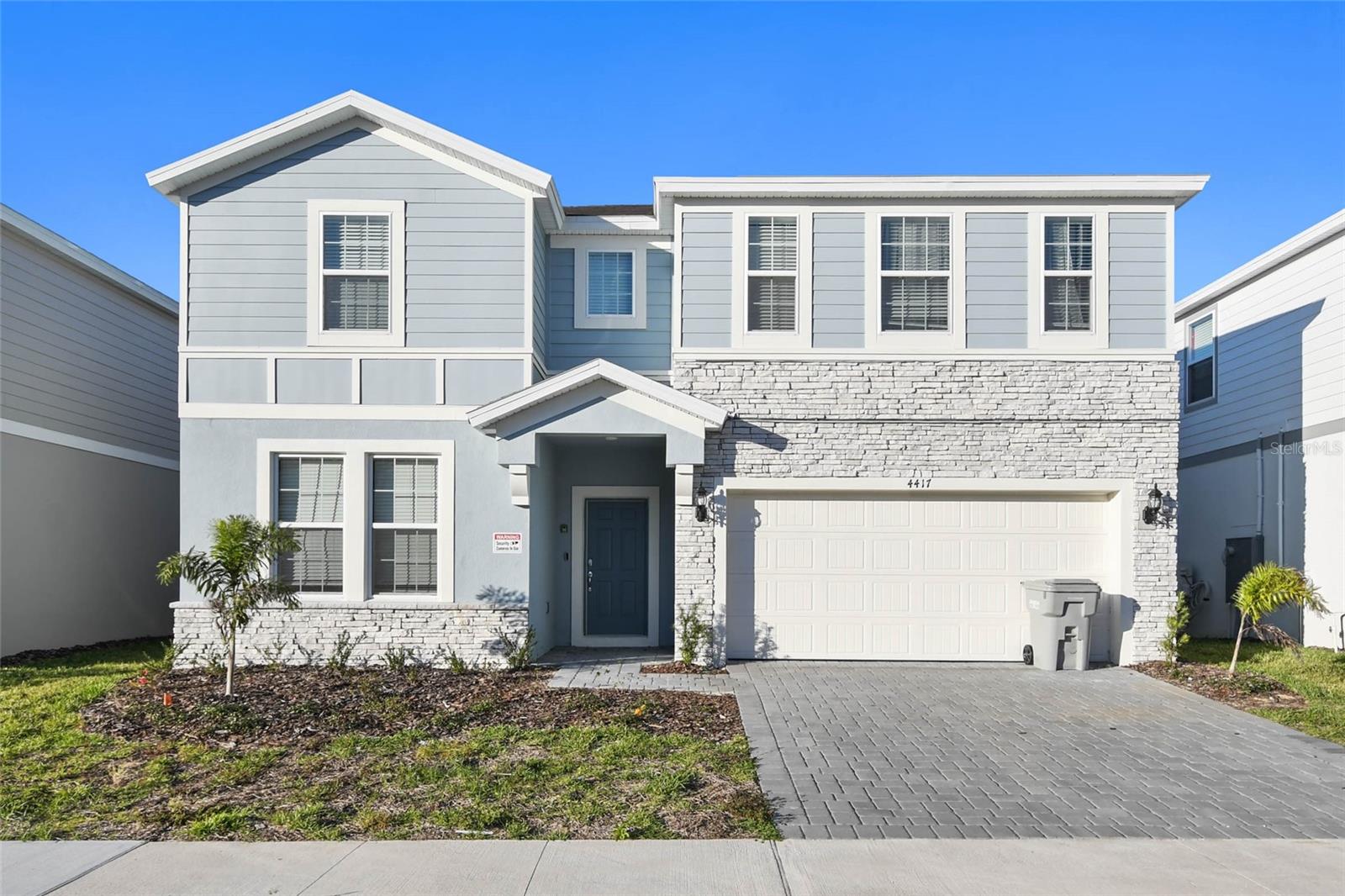 Single Family Residence in DAVENPORT, FL - Daniel Dourado