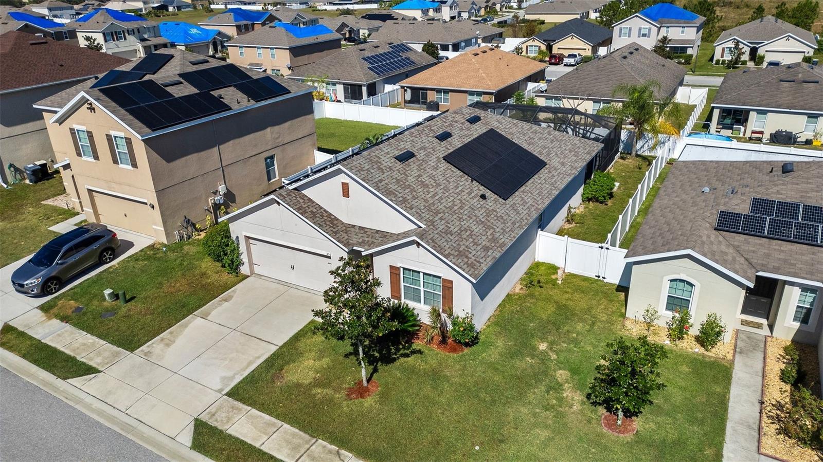 Single Family Residence in DAVENPORT, FL - Daniel Dourado