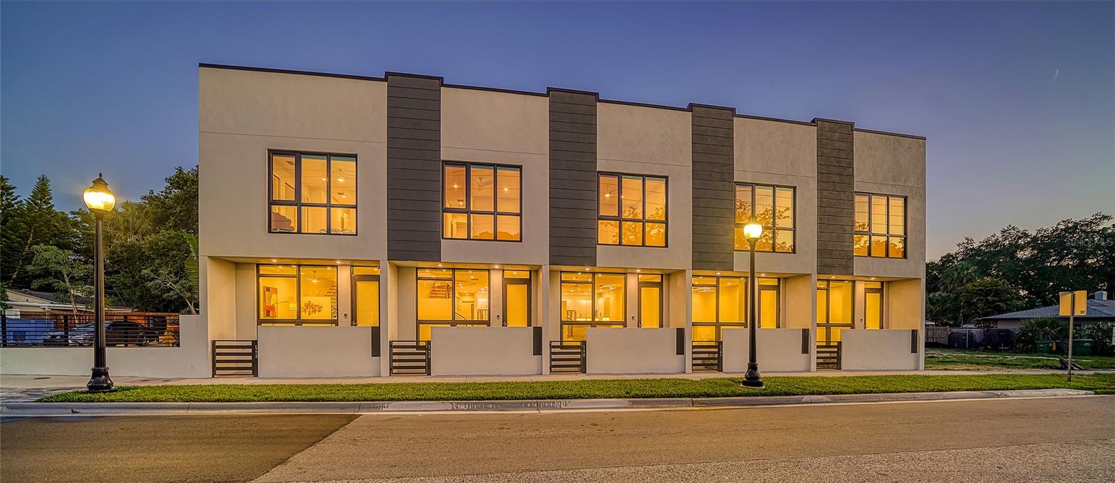 Townhouse in SARASOTA, FL - Daniel Dourado