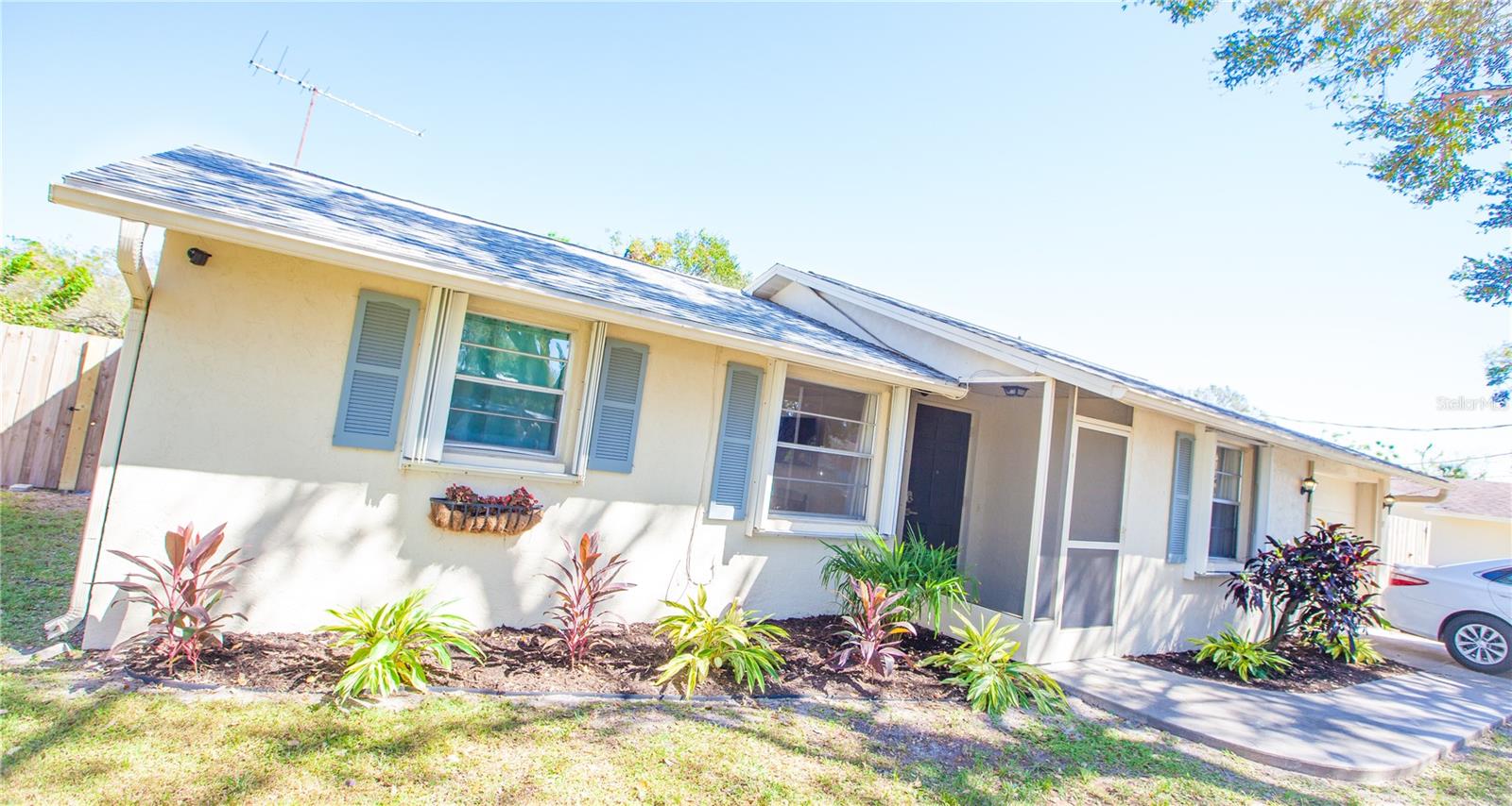 Duplex in VENICE, FL - Daniel Dourado