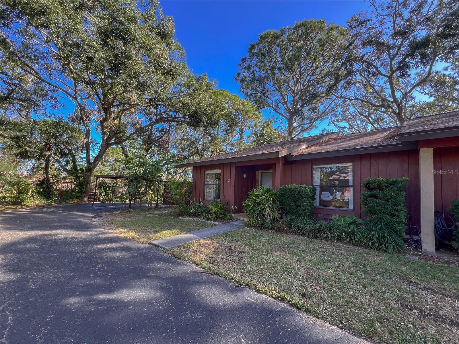 Condominium in SARASOTA, FL - Daniel Dourado