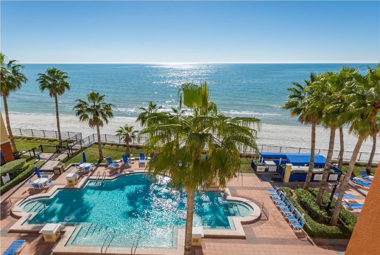 Condominium em NORTH REDINGTON BEACH, FL - Daniel Dourado