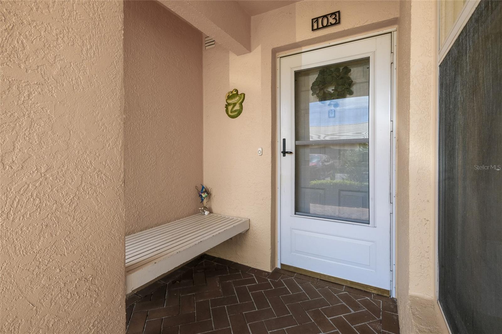 Condominium in BRADENTON, FL - Daniel Dourado