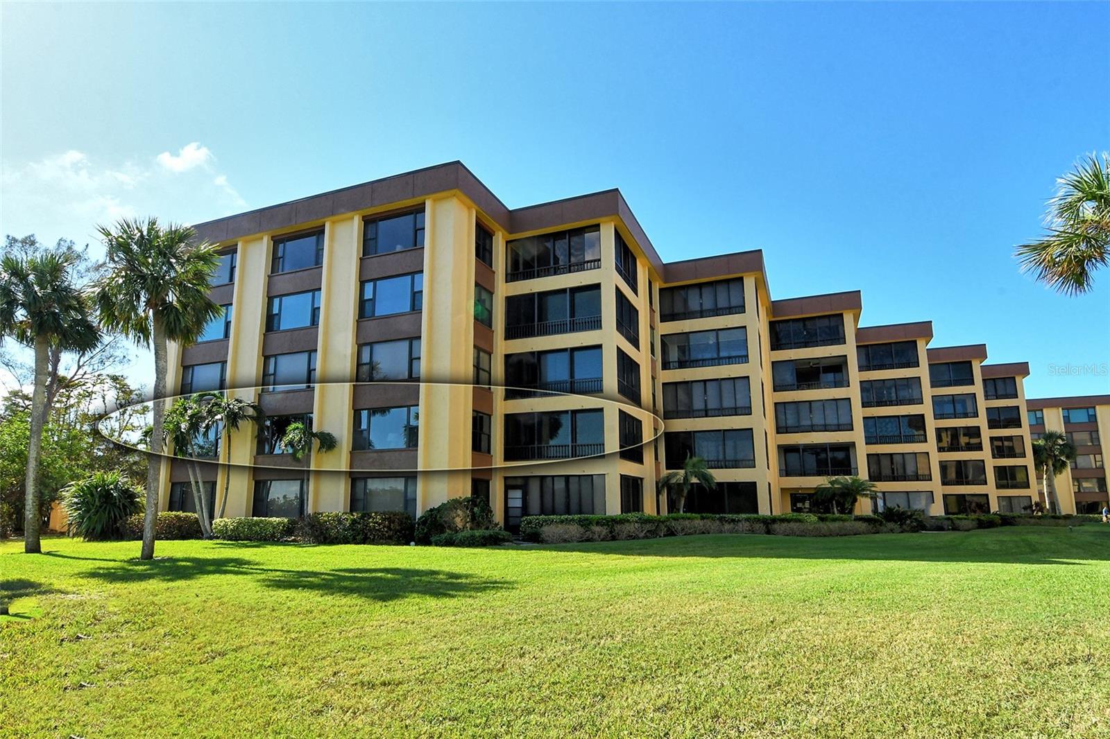 Condominium in SARASOTA, FL - Daniel Dourado