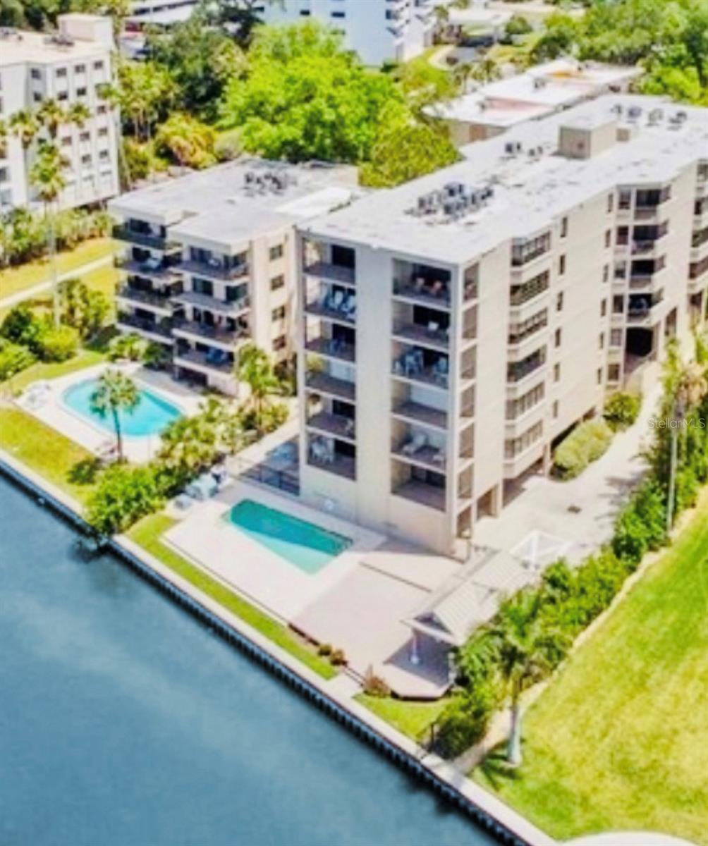 Condominium em CLEARWATER, FL - Daniel Dourado