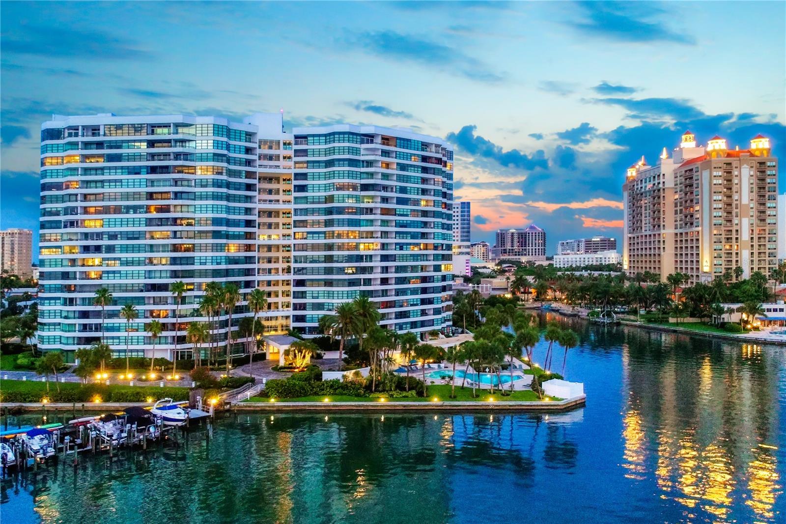 Condominium in SARASOTA, FL - Daniel Dourado