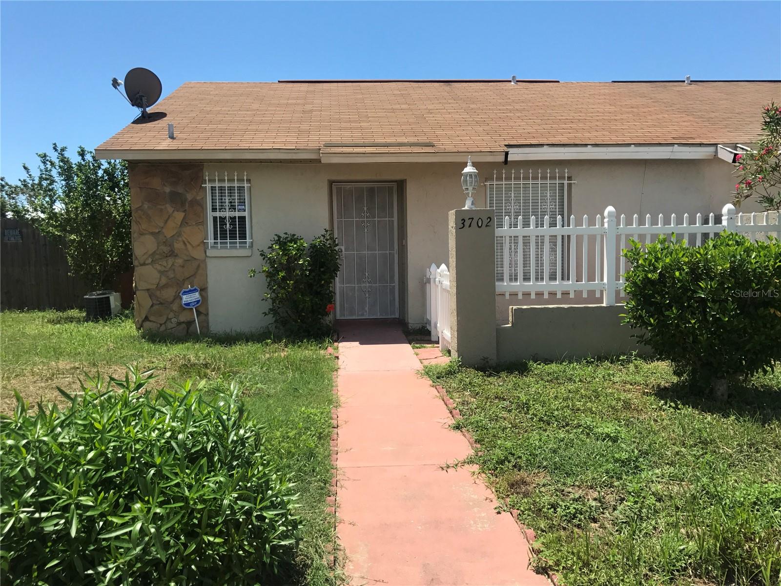 Half Duplex em ORLANDO, FL - Daniel Dourado