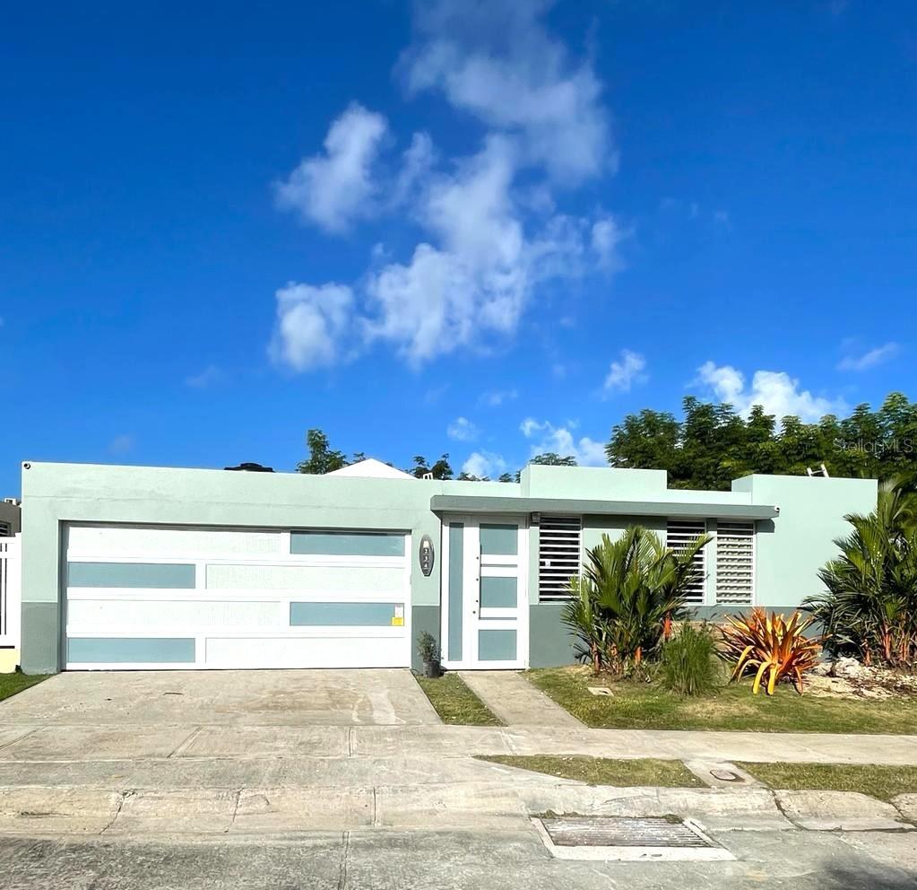 Single Family Residence in RIO GRANDE, PR - Daniel Dourado