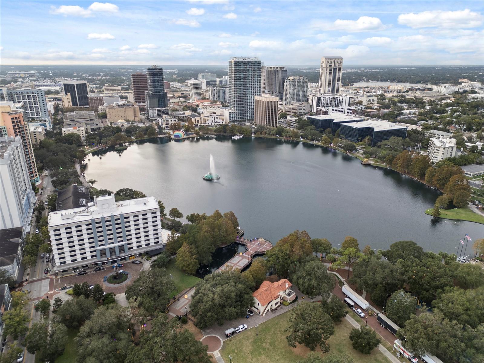 Mixed Use em ORLANDO, FL - Daniel Dourado