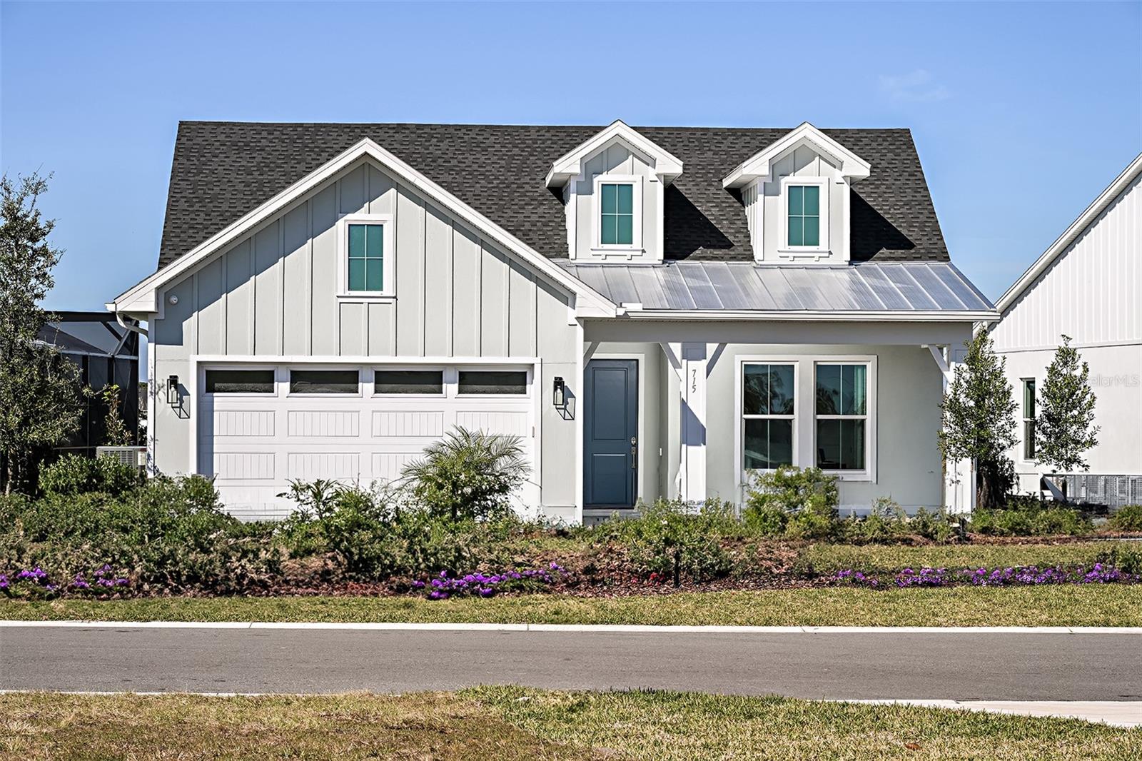 Single Family Residence in SARASOTA, FL - Daniel Dourado