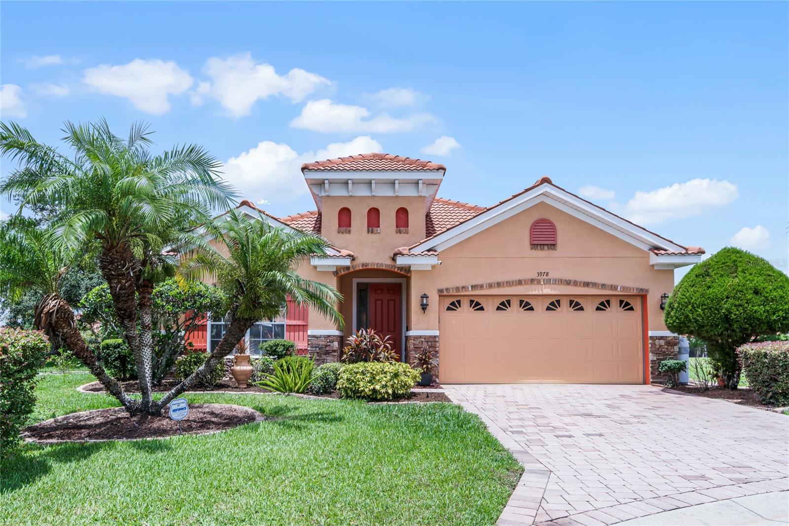 Single Family Residence in LAKELAND, FL - Daniel Dourado