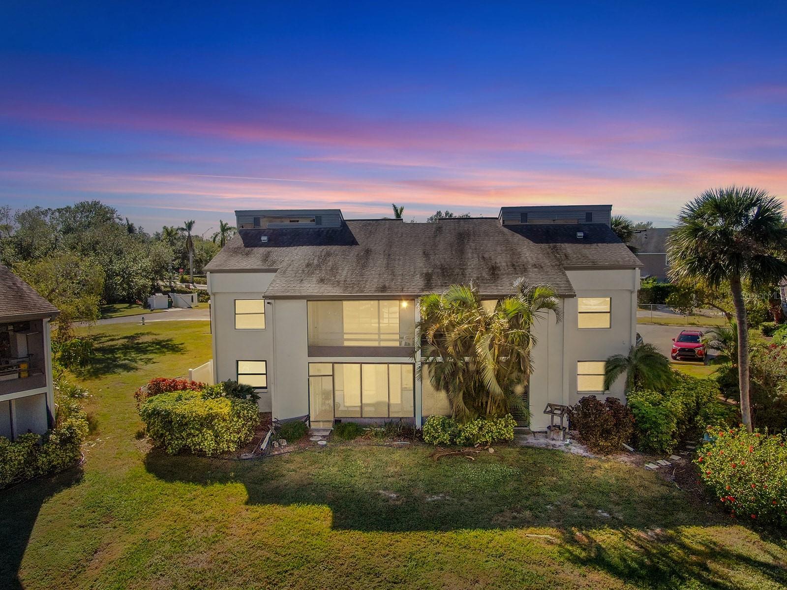 Condominium in SARASOTA, FL - Daniel Dourado