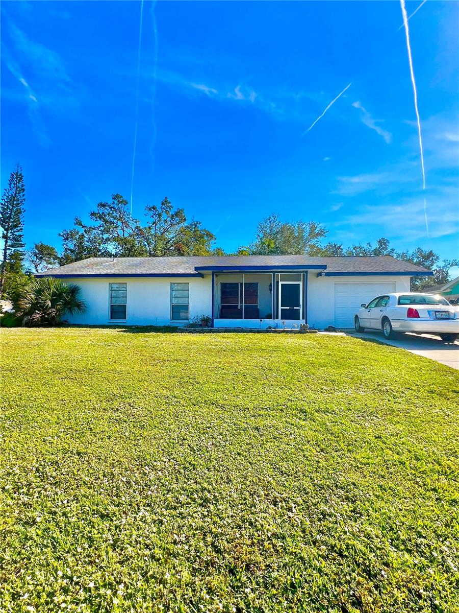 Single Family Residence in SARASOTA, FL - Daniel Dourado