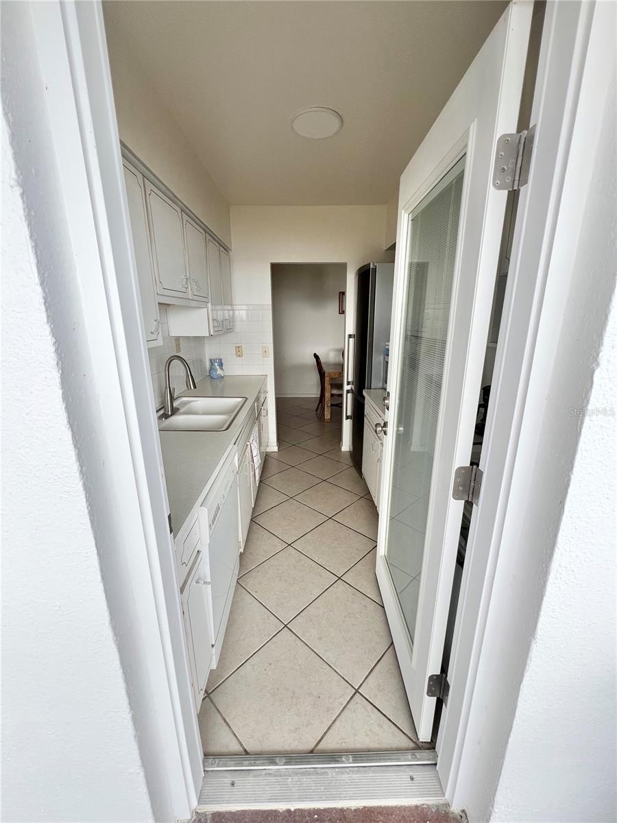 Condominium in SARASOTA, FL - Daniel Dourado