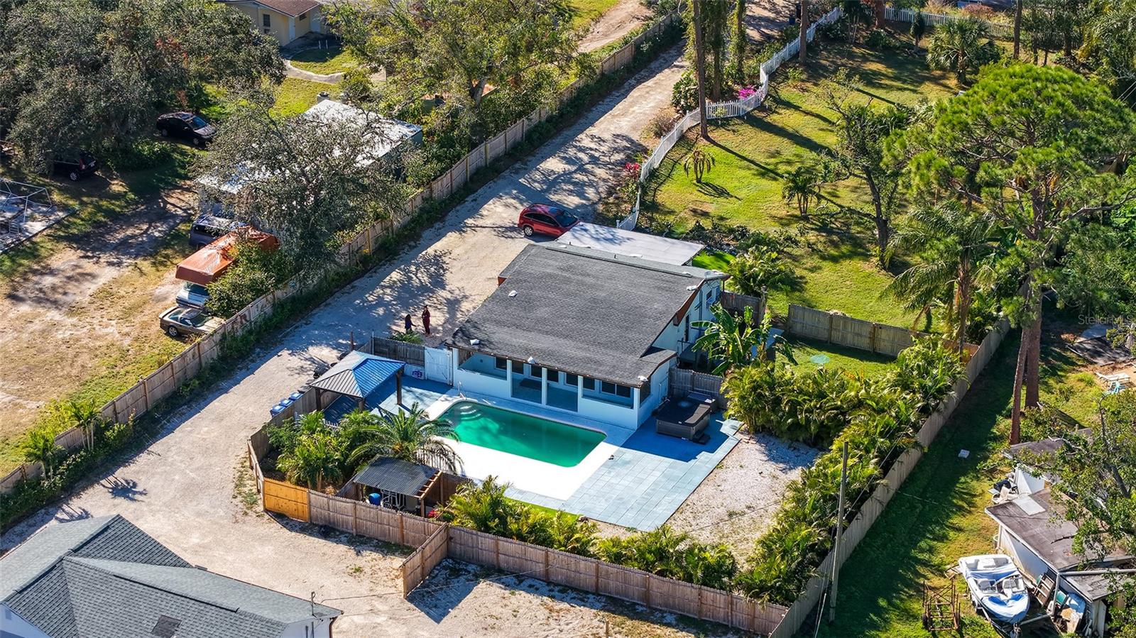 Single Family Residence in SARASOTA, FL - Daniel Dourado