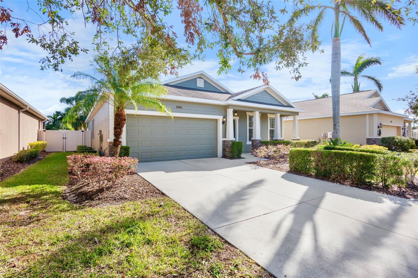 Single Family Residence in SARASOTA, FL - Daniel Dourado