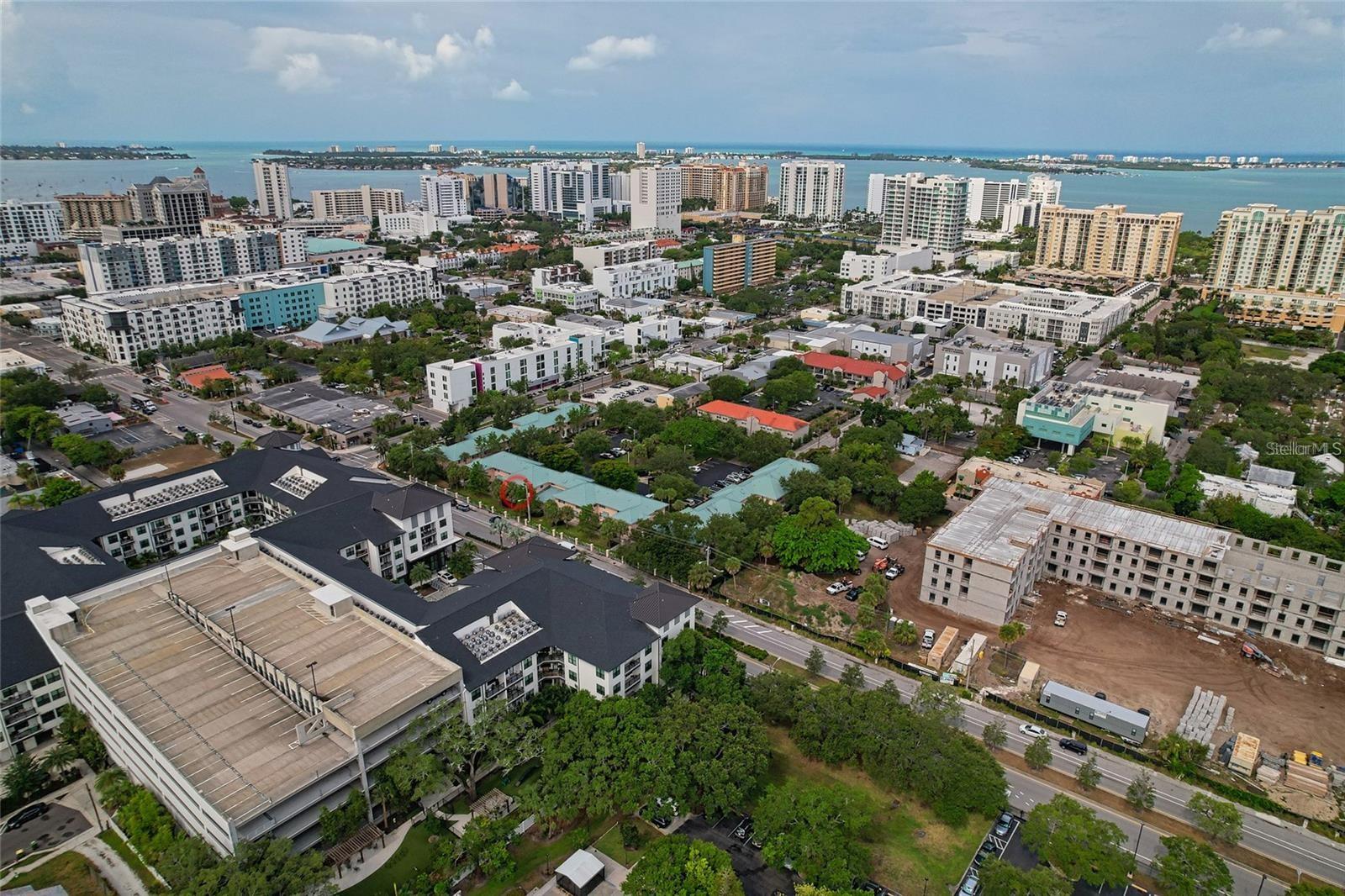 Condominium in SARASOTA, FL - Daniel Dourado