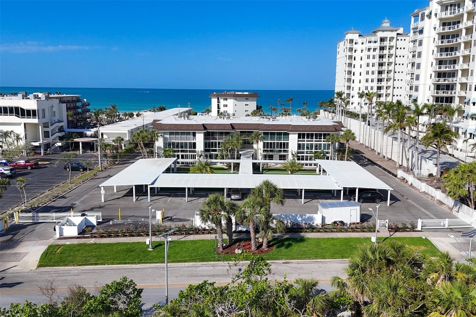 Condominium in SARASOTA, FL - Daniel Dourado