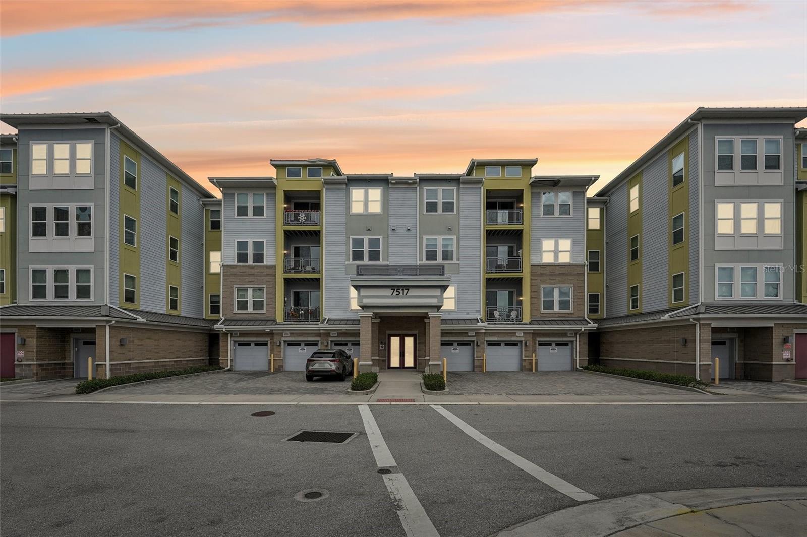 Condominium in ORLANDO, FL - Daniel Dourado