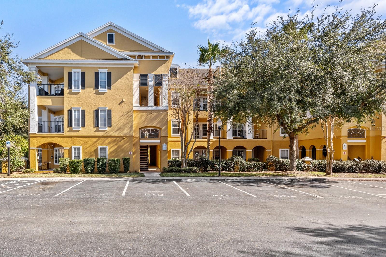 Condominium in ORLANDO, FL - Daniel Dourado