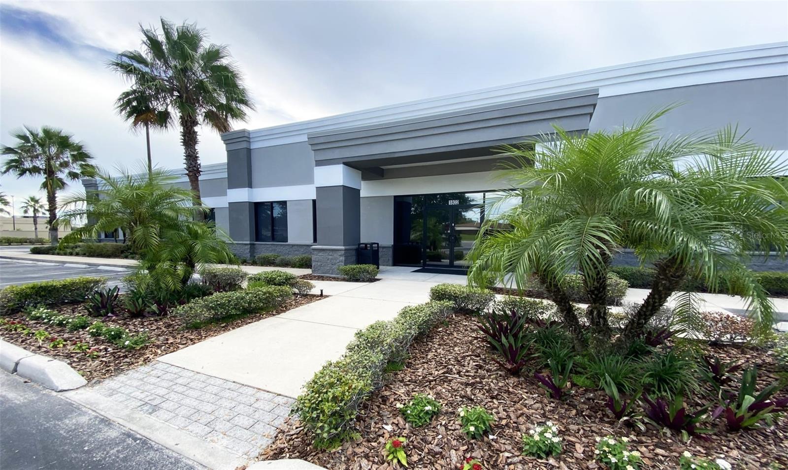 Office in ORLANDO, FL - Daniel Dourado