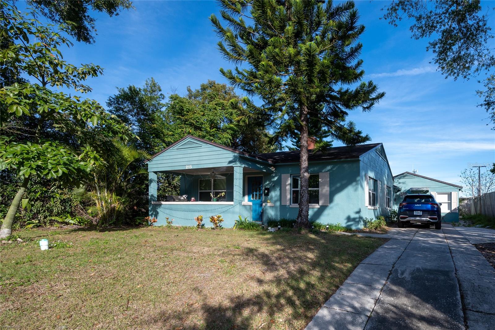 Duplex in ORLANDO, FL - Daniel Dourado