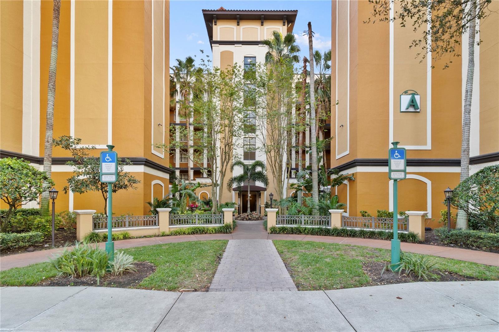 Condo - Hotel in ORLANDO, FL - Daniel Dourado