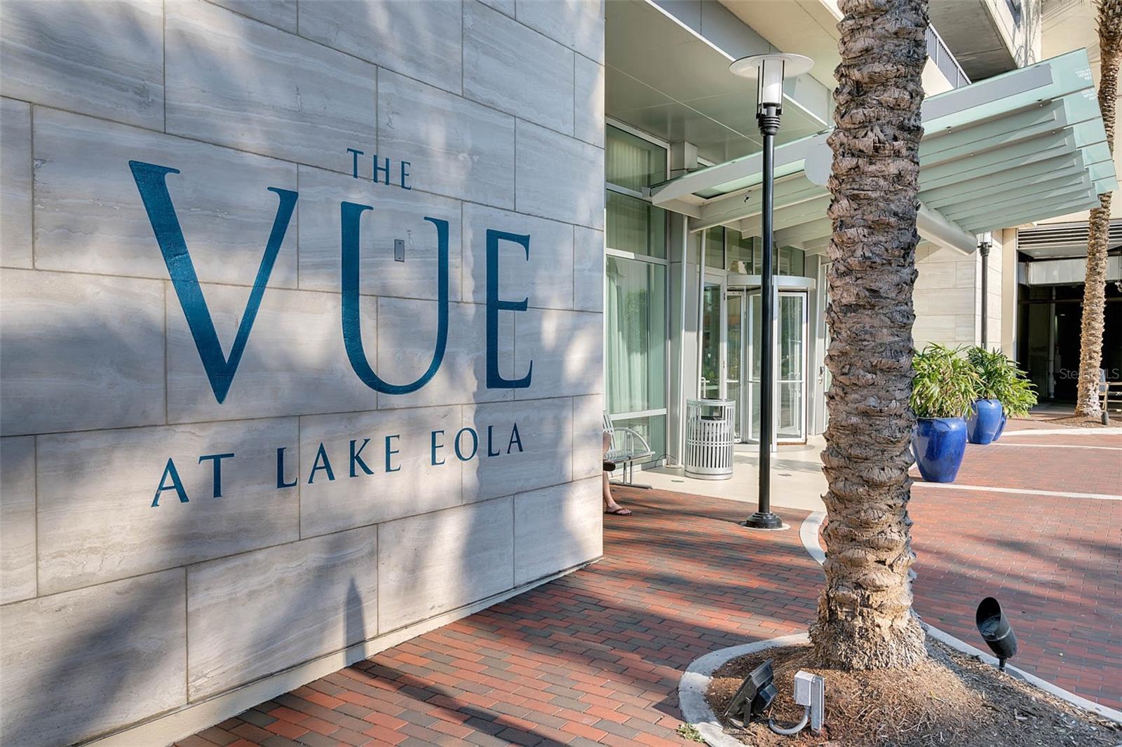 Condominium in ORLANDO, FL - Daniel Dourado