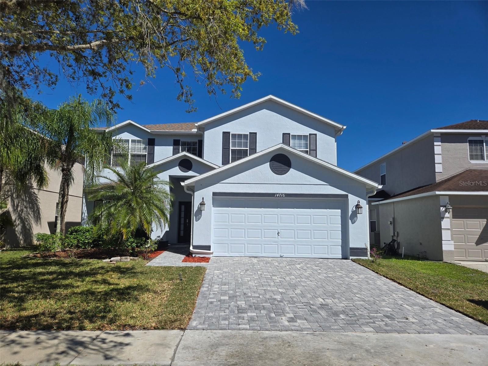 Single Family Residence in ORLANDO, FL - Daniel Dourado