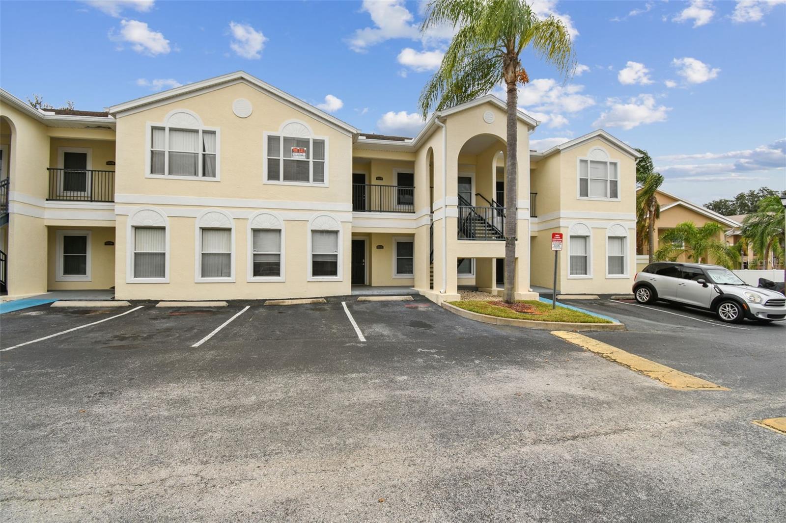 Condominium in KISSIMMEE, FL - Daniel Dourado