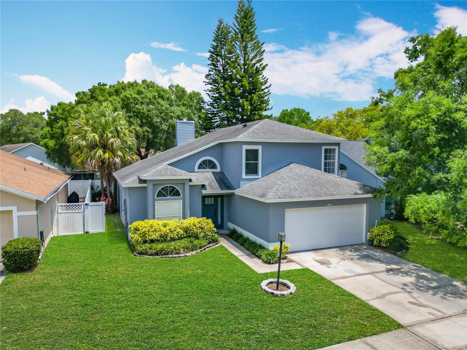 Single Family Residence in ORLANDO, FL - Daniel Dourado