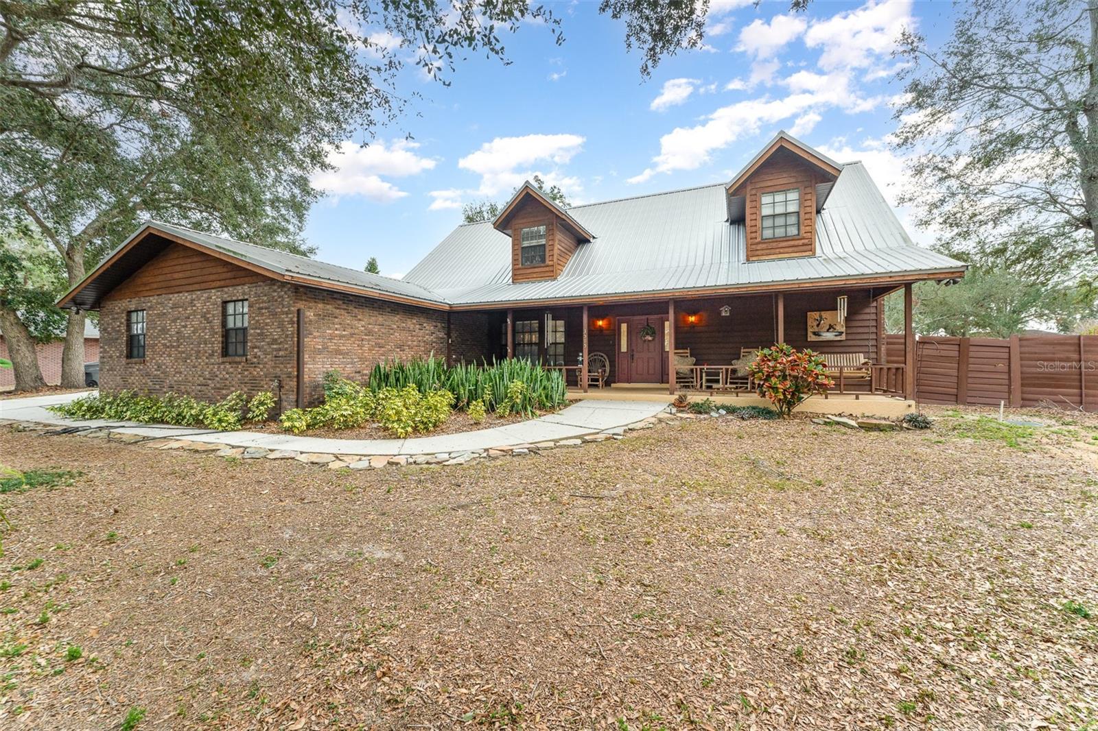 Single Family Residence in LAKELAND, FL - Daniel Dourado