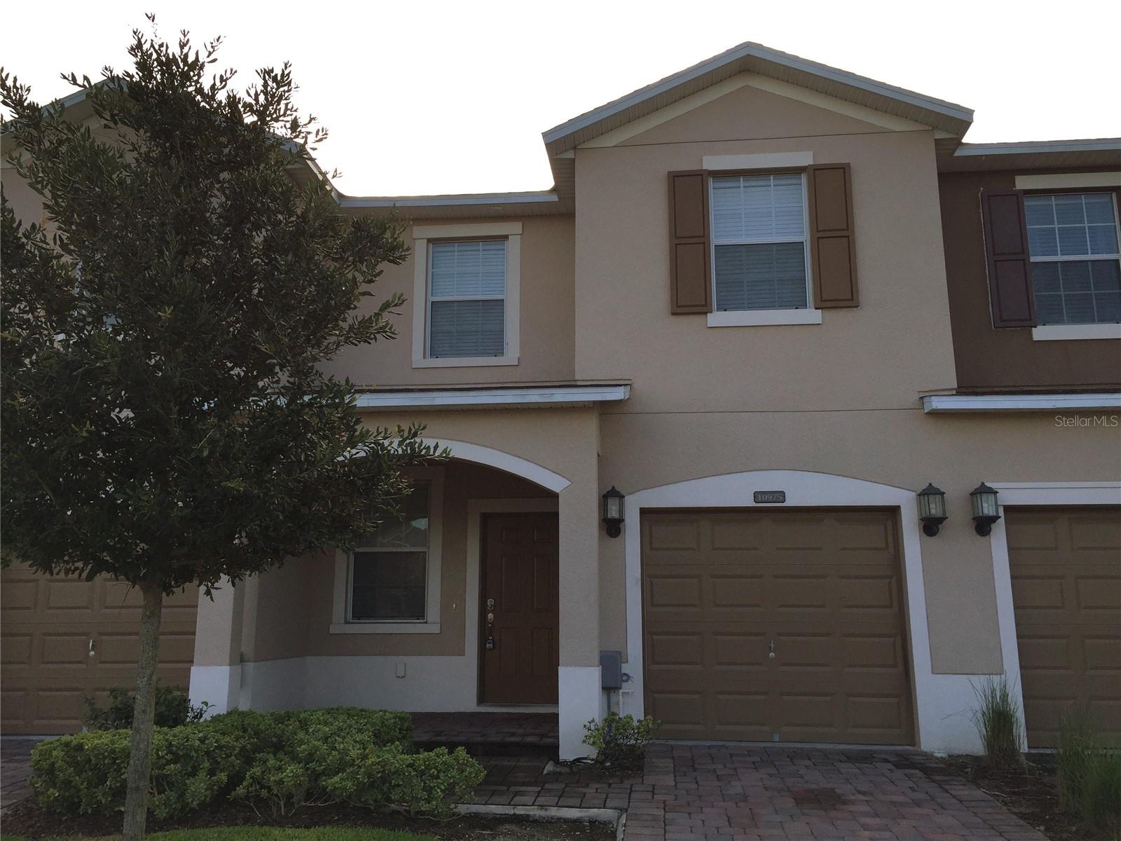 Townhouse in ORLANDO, FL - Daniel Dourado