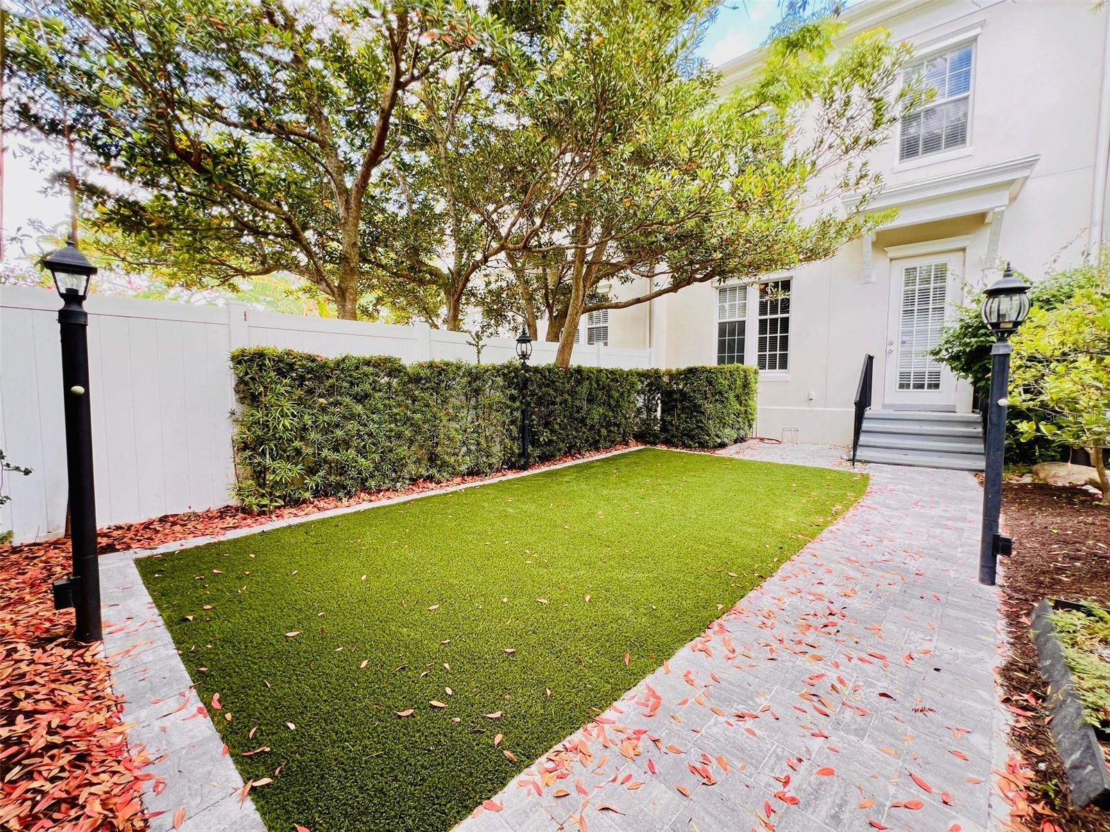Townhouse in ORLANDO, FL - Daniel Dourado