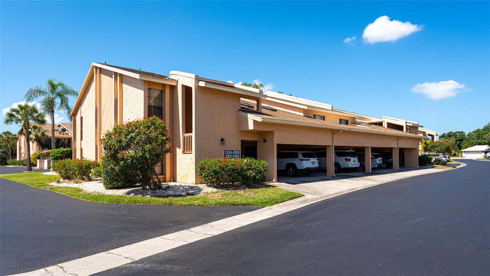 Condominium in SARASOTA, FL - Daniel Dourado