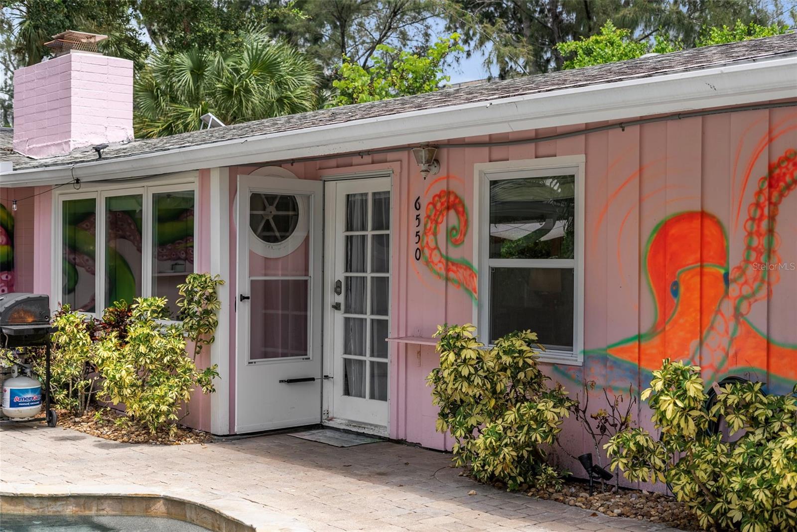 Single Family Residence in SARASOTA, FL - Daniel Dourado