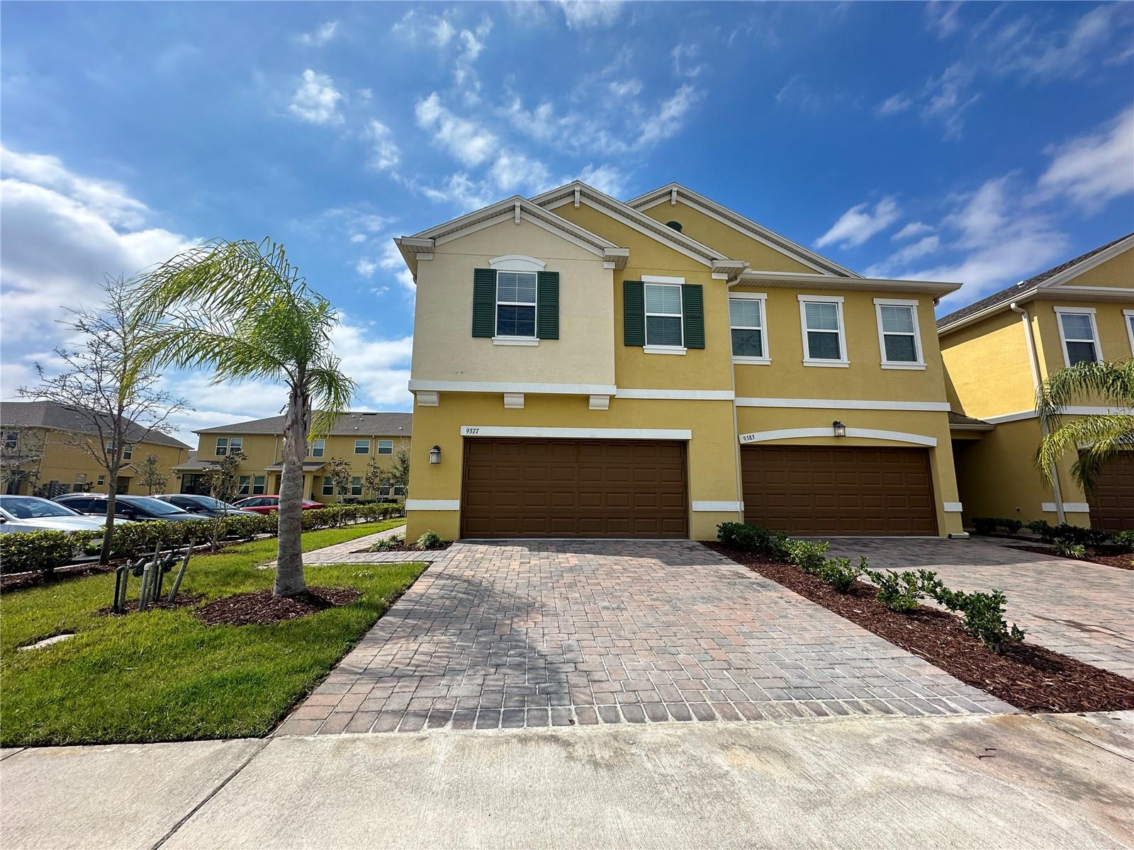 Townhouse in ORLANDO, FL - Daniel Dourado